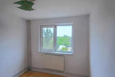 Ap 2 cam 42mp utili zona Piata Saraca, etaj 3, LIBER - 2