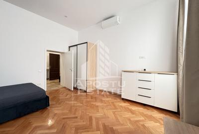 Apartament 3 camere, de inchiriat, centrala proprie, Piata Maria - 9