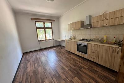 Tunari central 5 camere pretabil birouri clinica grădiniță - 10