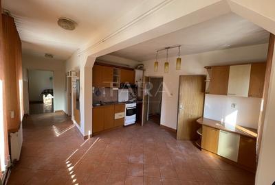 Casă de vânzare în zona Iris - 1