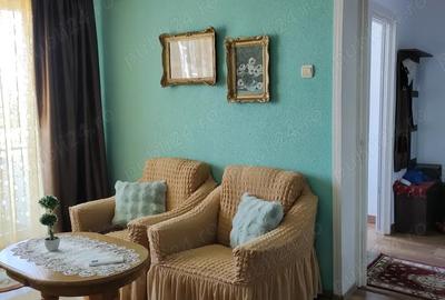 Apartament cu 2 camere, etajul 4/4, zona Podu Ros - 2