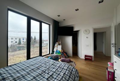 Casa Vila Otopeni Odai central De Vanzare, 5 camere - 25