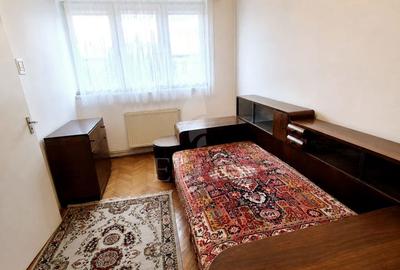 Apartament 3 camere în zona FACULTATII DE LITERE - 1
