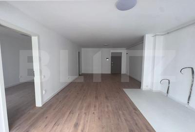 Apartament cu 2 camere semidecomandat în Sopor