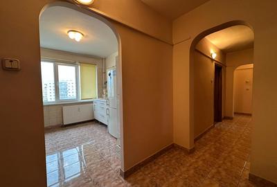 Apartament cu 3 camere decomandat, mobilat în Gorjului