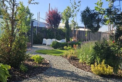 Casă contemporană cu grădină matură, spații versatile și intimitate – Crevedia - 1