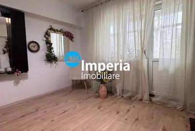 Apartament cu 3 camere semidecomandat în Tătărași
