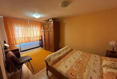 Apartament cu 3 camere de vanzare, zona Quattro. - 11