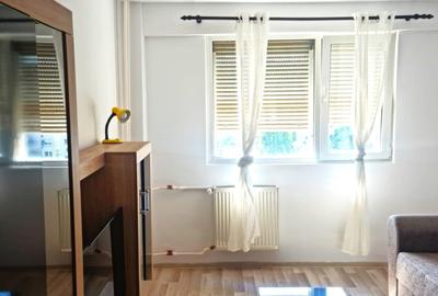 Apartament Cu 2 Camere | Intr. Dr. Iacob Felix | Piata Victoriei - 4