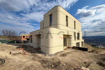 Casa zona Voronet - View superb spre oras - 4