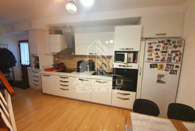 Apartament pe 4 camere, renovat complet la curte comuna in Balcescu - 4