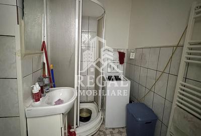 Garsonieră de vânzare – zona Micro 7, demisol - 7