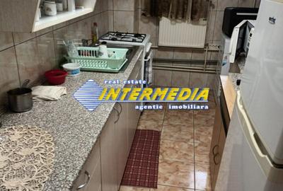 Casa de vanzare cu 4 camere in Cetate S+P+E zona Schit cu teren aferent 800 mp - 10