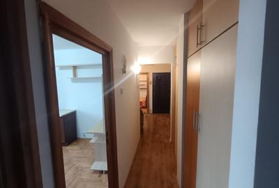 APARTAMENT 3 CAMERE, DECOMANDAT, ETAJ 4 DIN 5, CANTA, MOBILAT SI UTILAT, 1983 - 1