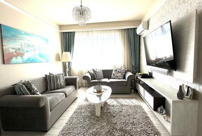 Apartament cu 3 camere decomandat, mobilat în Florești