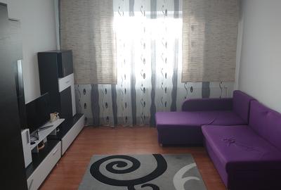 Garsonieră decomandată, mobilată în Steaua