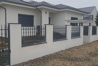 Casa  noua ,pe parter ,Parta - 1