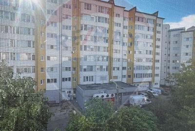 Apartament de închiriat - Petru Rareș - - 13