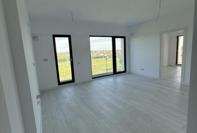 Apartament cu 3 camere semidecomandat în Fundeni