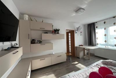 Apartament 2 camere Zona Semiluna - 1