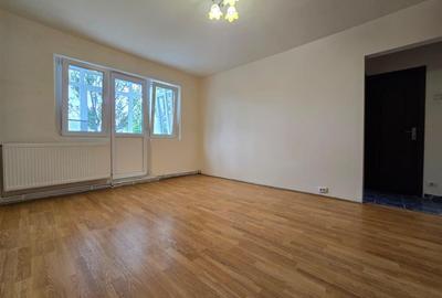 Etaj 2 - Mircea cel Batran, 2 camere, liber - 2