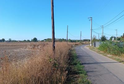 Teren Construcții intravilan de 3132 mp, în Piscu