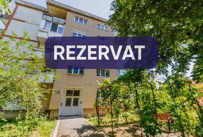 Apartament 2 camere, zona 300, decomandat, etaj 1 - 1
