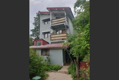 Comision 0 - Casă 8 camere, Iași Centru Civic - 1