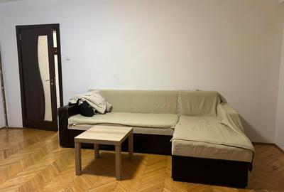 Garsonieră decomandată, mobilată în Muncii