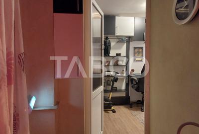 Apartament 55 mpu mobilat utilat 3 camere 2 balcoane pivnita Cisnadie - 19