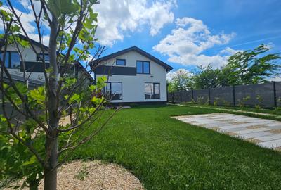 Proprietar - Single 4 camere, 500 mp, toate utilitatile, central - 2