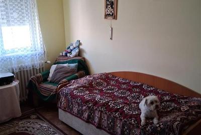 Apartament cu 4 camere / Etaj 3 / Zona Dacia - 7
