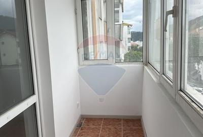 Apartament cu 4 camere de vânzare în zona Calea Romanului - 11