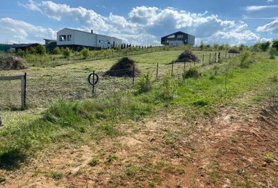 De vânzare teren intravilan, Sălicea – 1711 mp, parcelabil - 1