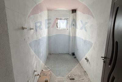 Apartament cu 3 camere de vânzare în zona Central - 5