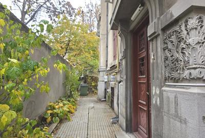 Apartament in Vila, 5 camere, Alexandru Philippide 4, de renovat - 1