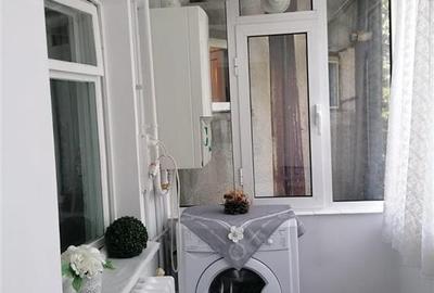 Apartament 2 camere - Zona Nicolina - 449 Euro - 10
