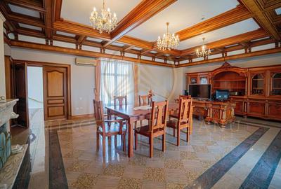 Ultracentral -Cladire impozanta  D+P+2E. - 39