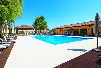 Vila individuala in cartier rezidential cu paza si piscina - 1