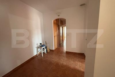 Apartament 3 camere, 76 mp, zona Nicolina - 8