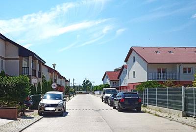 Casa de vanzare American Village, 5 camere, renovata, parcari, statie EV - 17