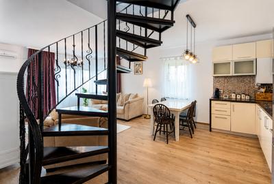 Apartament 3 camere pe doua niveluri | terasa | parcare | zona de case Tractorul - 23