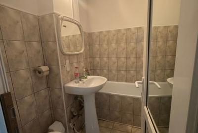 Spatiu comercial , zona Piata Decebal - 5