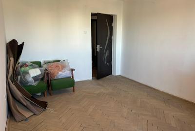Recomandare vizionare!   Decomandat Calea Bucuresti/etaj 7 - 4