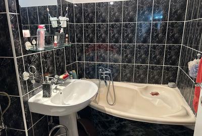 Apartament cu 3 camere de închiriat în zona Central - 8
