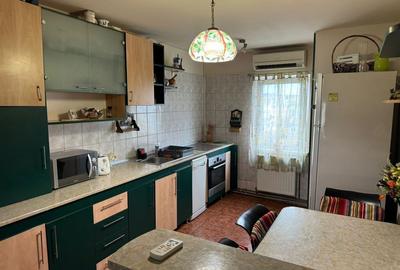 Apartament 3 camere Manastur, AC, Alarma, Balcon, Parcare, Boxa, Uscatorie,2 bai - 1