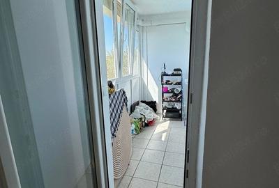 Inchiriez  Apartament 2 camere-Zona Berceni - 2