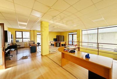 Birou, de 451.00 mp, în Prundu