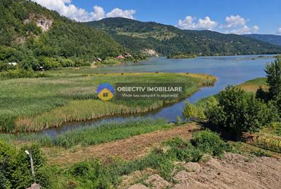 Teren intravilan de 2587 mp, în Prelucă