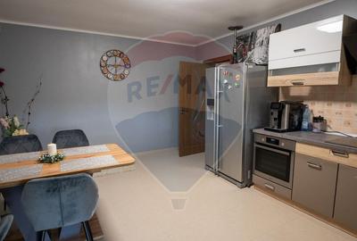 Casă / Vilă cu 5 camere de vânzare - 10